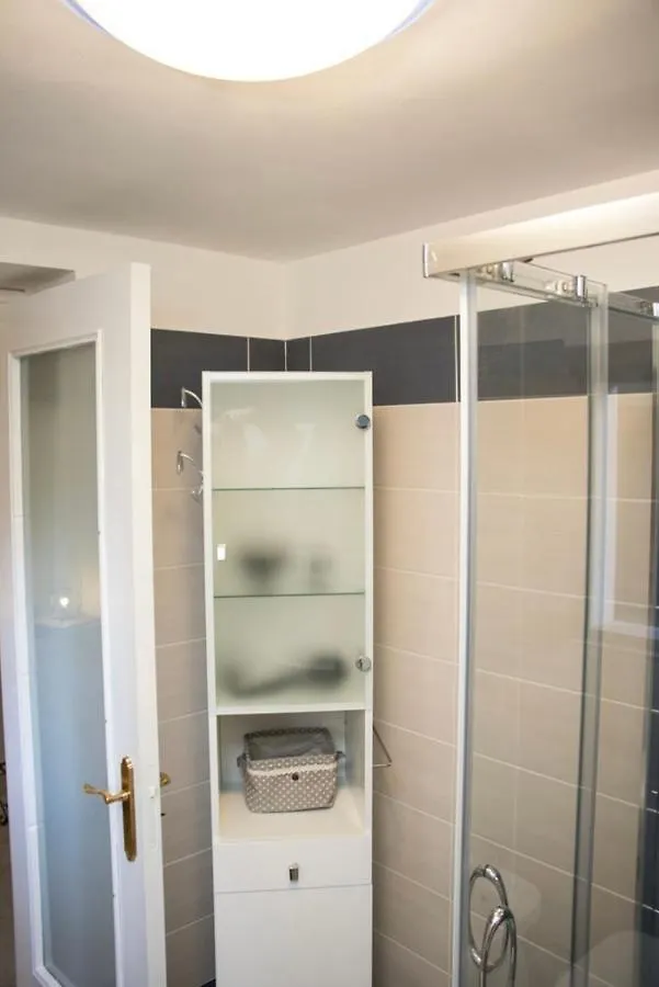 Oikia Sea Apartment Syracuse